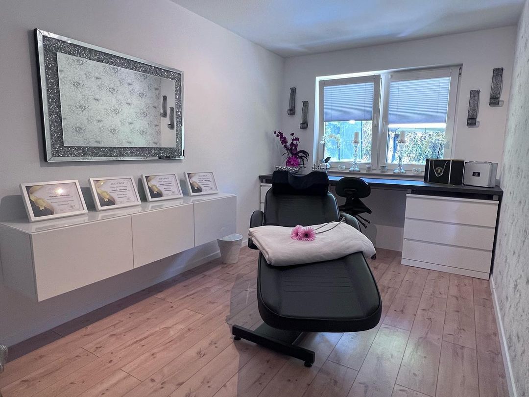 Wimpernbehandlung im KoeBeauty Studio