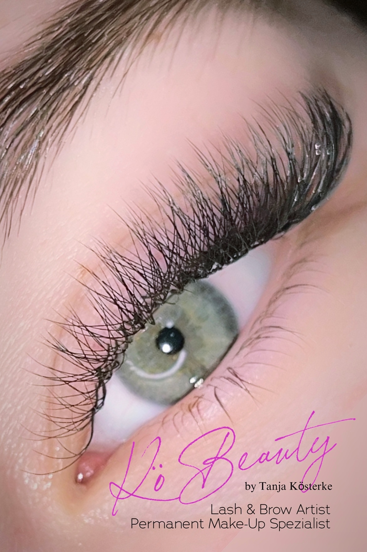 Wimpernbehandlung